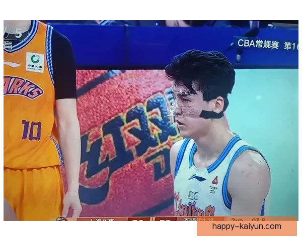 明星球员闪耀赛场的瞬间，揭开荣耀背后的故事，值得关注球员表现与成长。