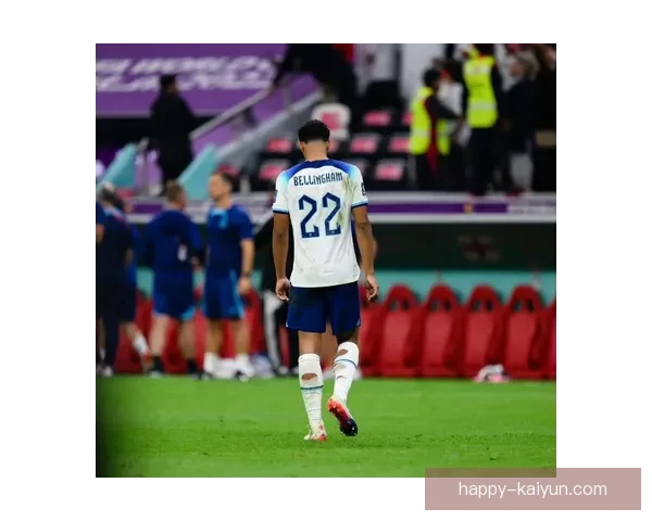 贝林厄姆状态回暖，成为英格兰足球的新偶像队关注与期待。